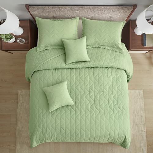 41fc8xojuxl.jpg Oversized King Bedspread 128x120, Modern & Contemporary Look, Reversible, 5 Piece Set, King/Cal King, Sage Green - Li