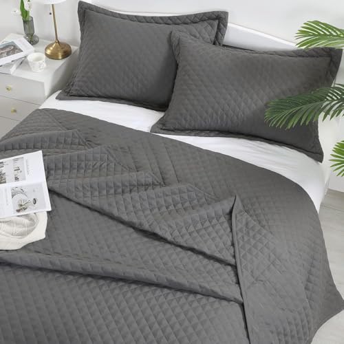 41gj9wxpeql.jpg HOMBYS Oversized King Quilt Set for Summer Sleep (Super King Plus (128x120), Grey) | HOMBYS Reversible Lightweight C