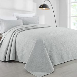 HOMBYS Alaska King 132x120 Bedspread Coverlet Set Light Grey for Cozy Sleep | 3 Piece Lightweight Oversized King Qui