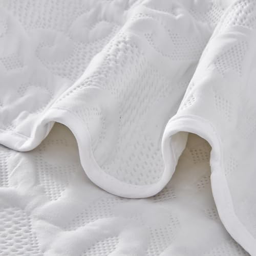 41q0aeiakol 1.jpg Extra Wide Oversized King Bedspreads for Tall King and California King Beds in White | Lightweight 3 Piece Quilted C