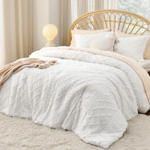Bedsure Oversized King Comforter Set - White Boho Tufted Bedding, 3 Pieces Vintage Farmhouse, Fluffy Soft with 2 Pillow