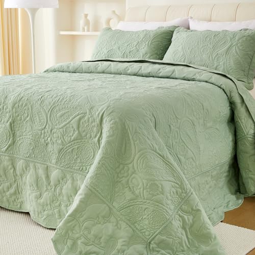 51apalvrcml.jpg EVENHUG Oversized King Quilt California King Size Lightweight Bedding Set for All Seasons (Sage Green 120"x128") EVENH